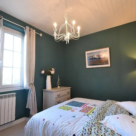 Souleillous - Location Vacances- Superbe Avec Piscine Chauffee - Villa *