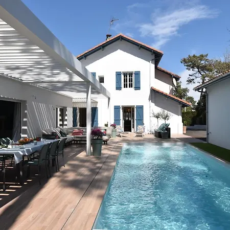 Villa Souleillous - Location Vacances- Superbe Avec Piscine Chauffee - *